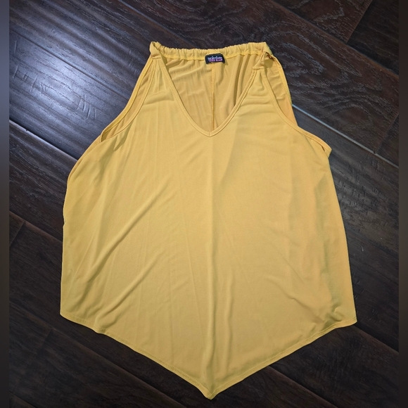 Top Fashion Tops - Top Fashion New York Womens Stretchy Asymmetrical Halter 1X